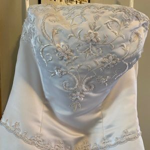 David’s Bridal Wedding Gown